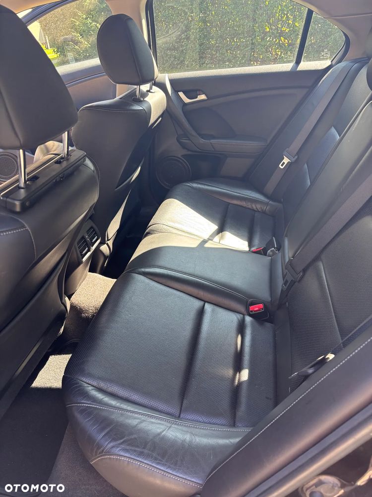 Honda Accord 2.0 Executive - 8