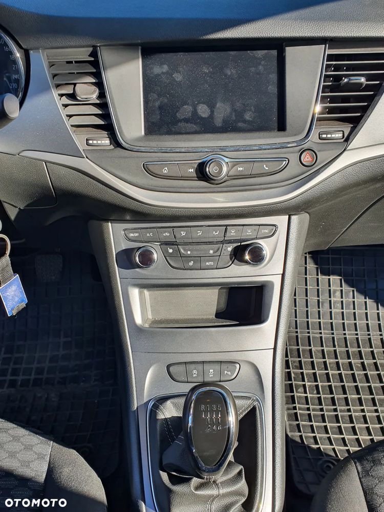 Opel Astra 1.2 T Edition S&S - 10