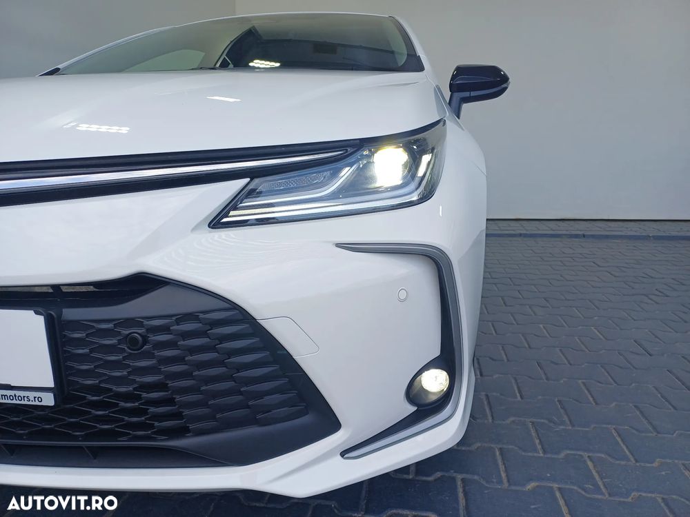 Toyota Corolla - 28