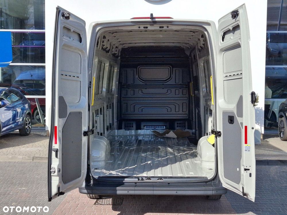 Volkswagen Crafter - 9