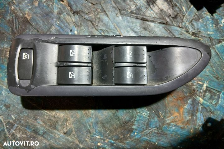 Butoane geam sofer 8200397299B 8200397299B Renault Laguna 2 [2001 - 2 - 3