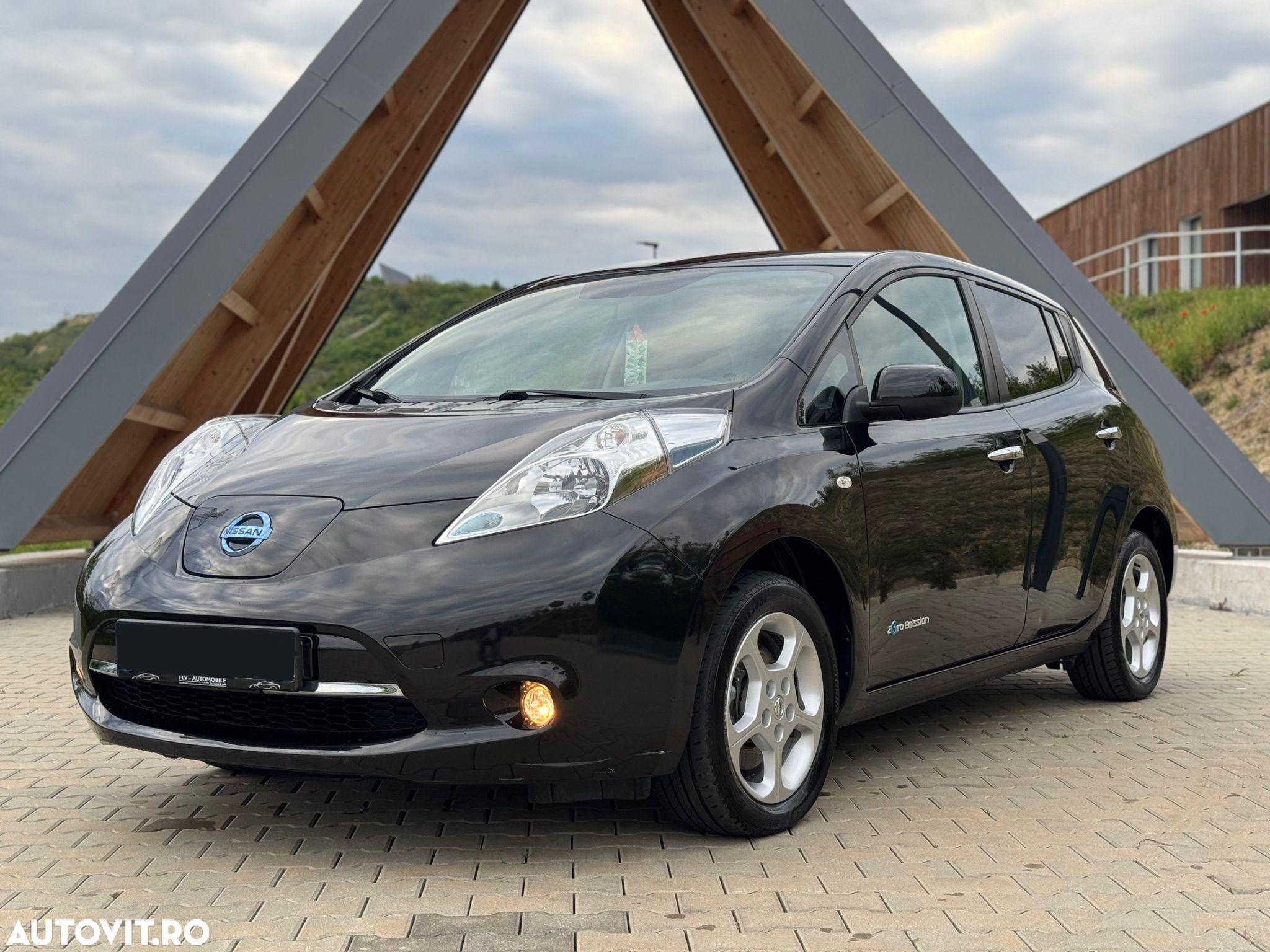 Nissan LEAF 2.ZERO Edition - 1