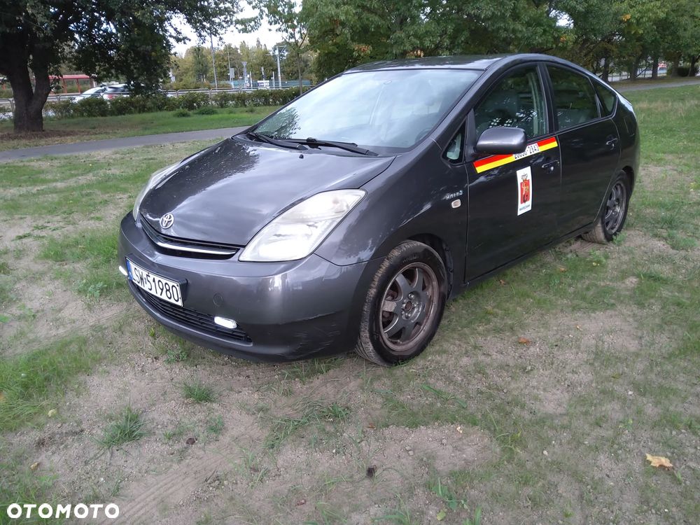 Toyota Prius 1.5 VVT-i Sol - 2