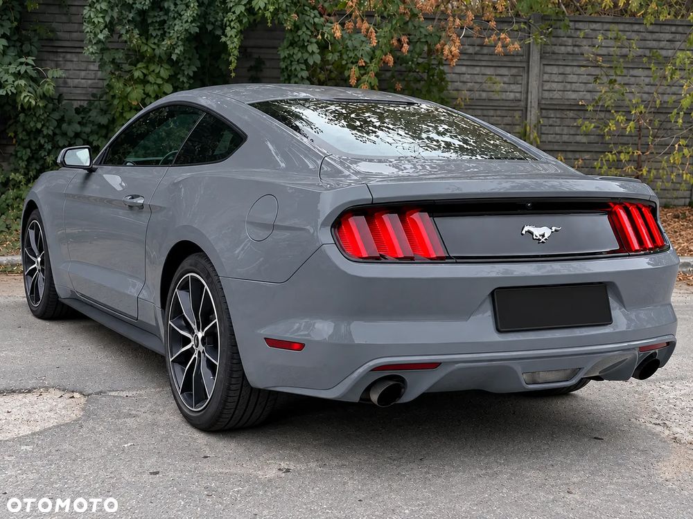 Ford Mustang 2.3 Eco Boost - 8