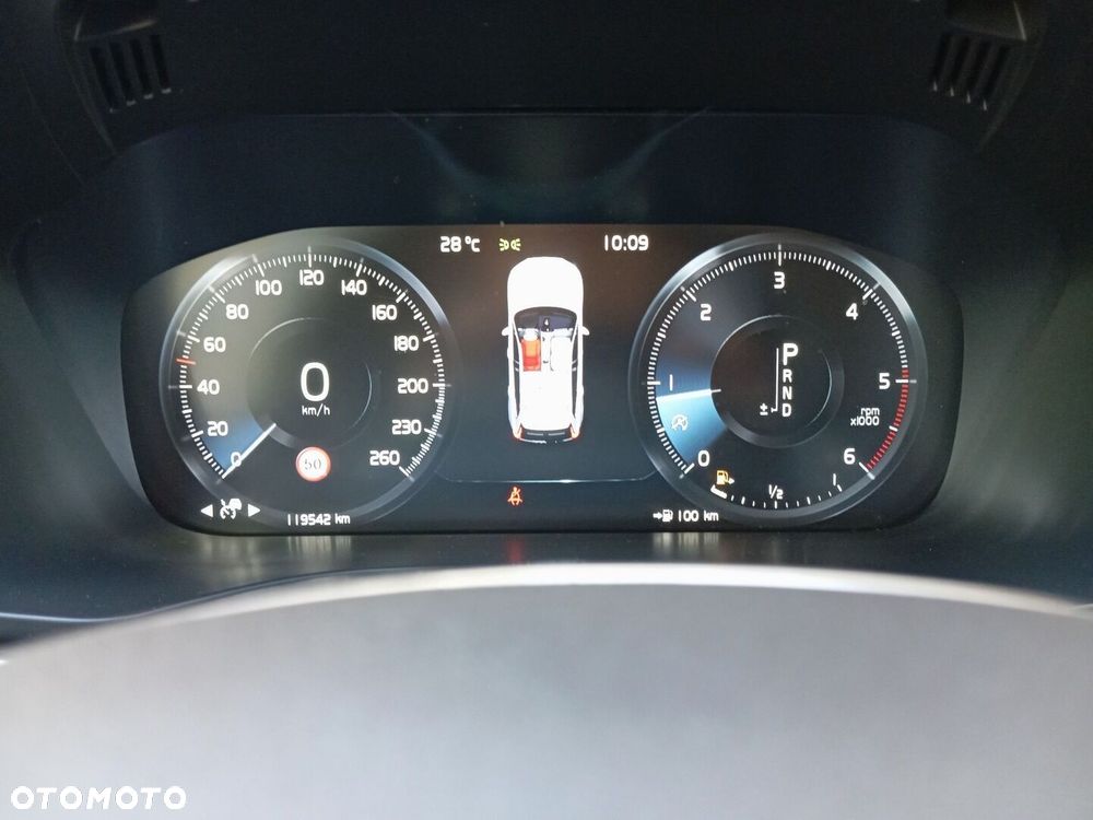 Volvo XC 60 D4 Momentum - 16