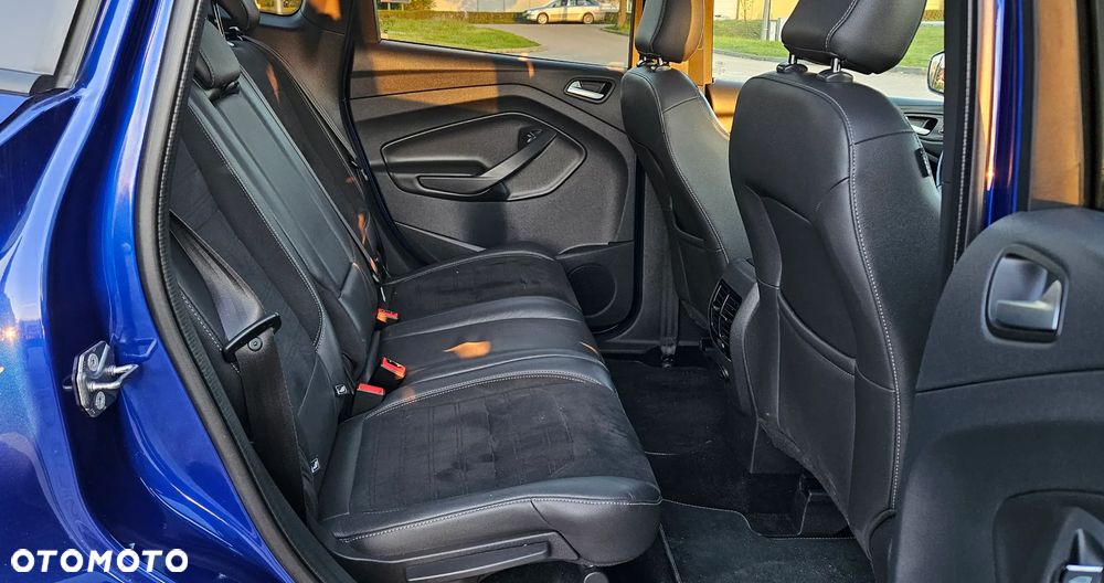 Ford Kuga 2.0 TDCi 4x4 ST-Line - 9