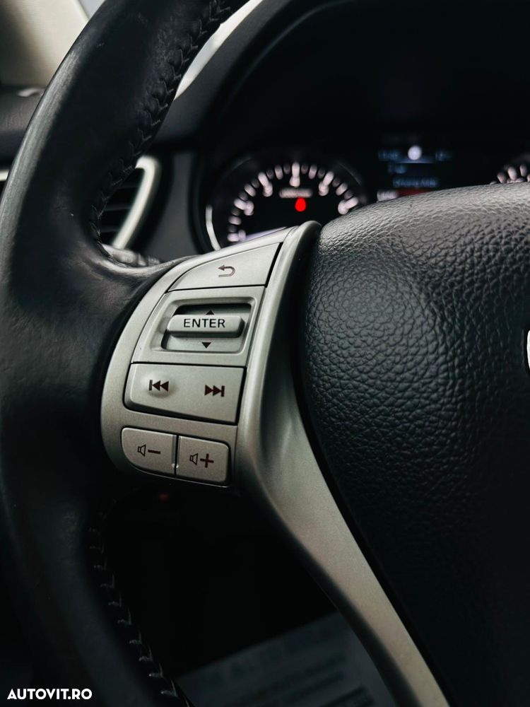 Nissan Qashqai 1.2 DIG-T TEKNA - 27