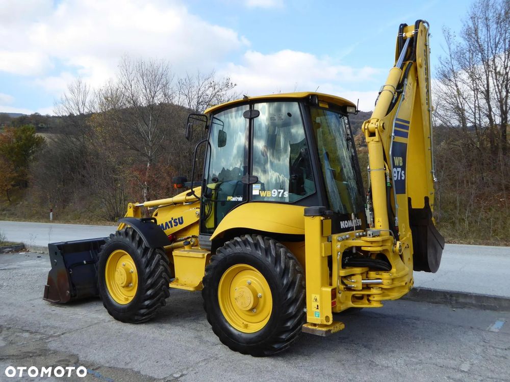 Komatsu WB97S - 2