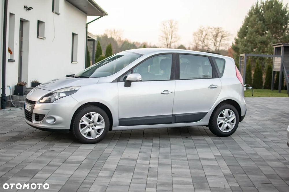 Renault Scenic - 31
