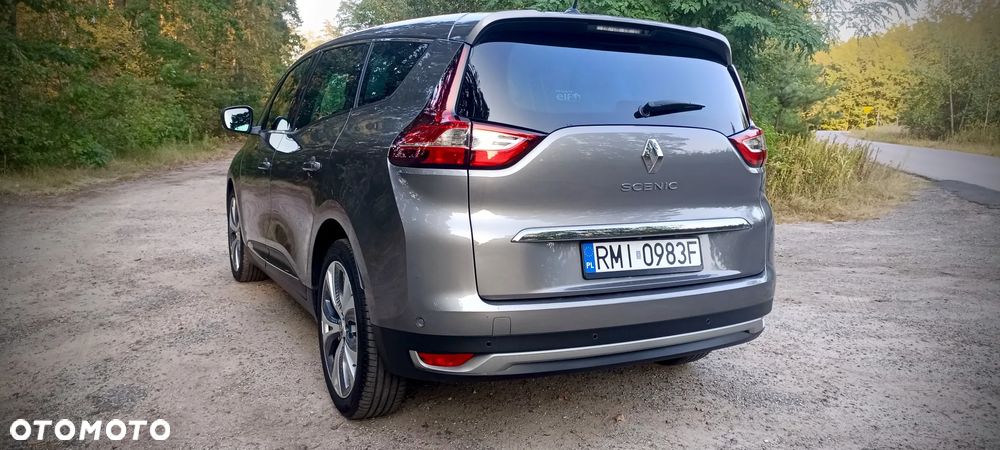 Renault Grand Scenic - 12