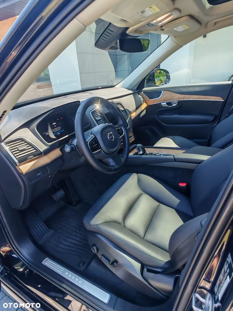 Volvo XC 90 B5 B AWD Core - 32