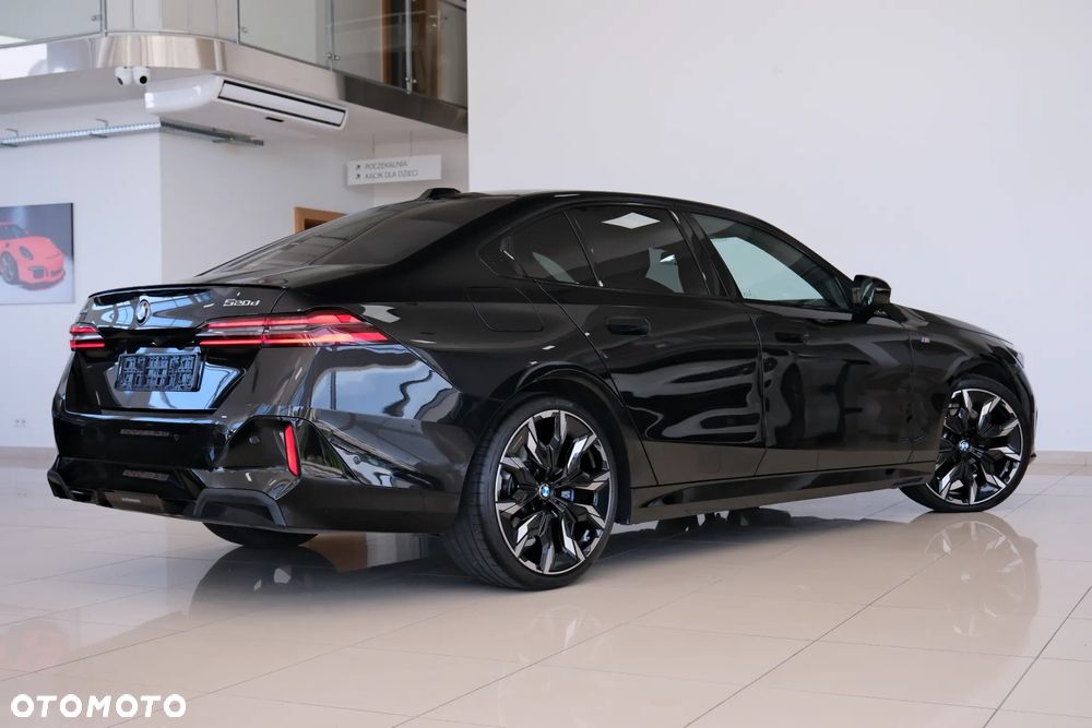 BMW Seria 5 520d xDrive mHEV M Sport - 19