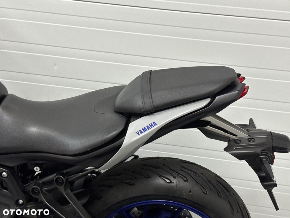 Yamaha MT - 28