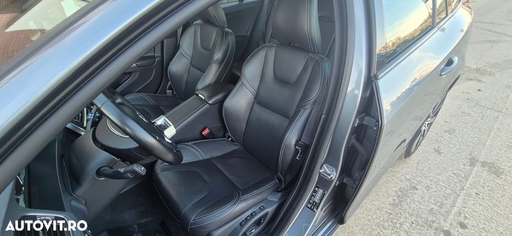 Volvo V60 D6 Plug-In-Hybrid AWD Geartronic Summum - 8