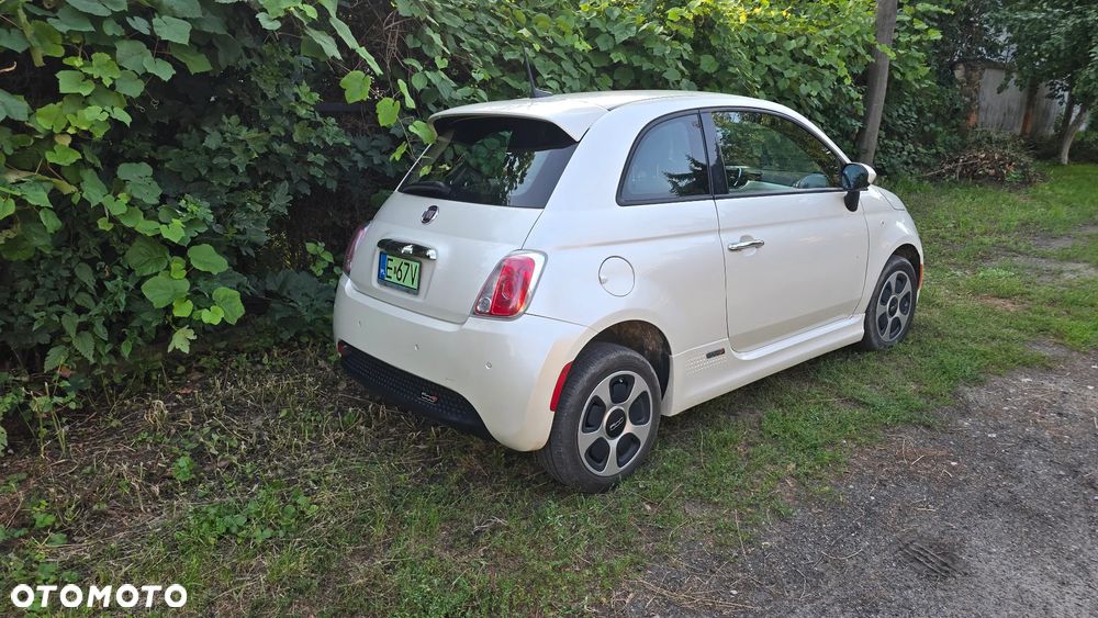 Fiat 500e - 12