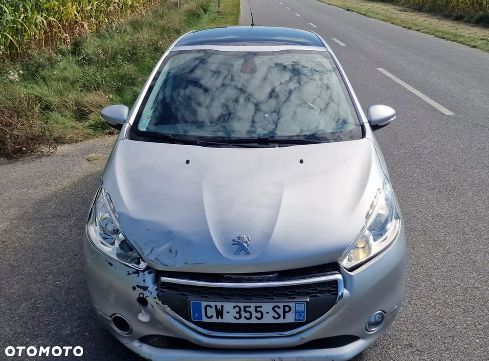 Peugeot 208 - 9