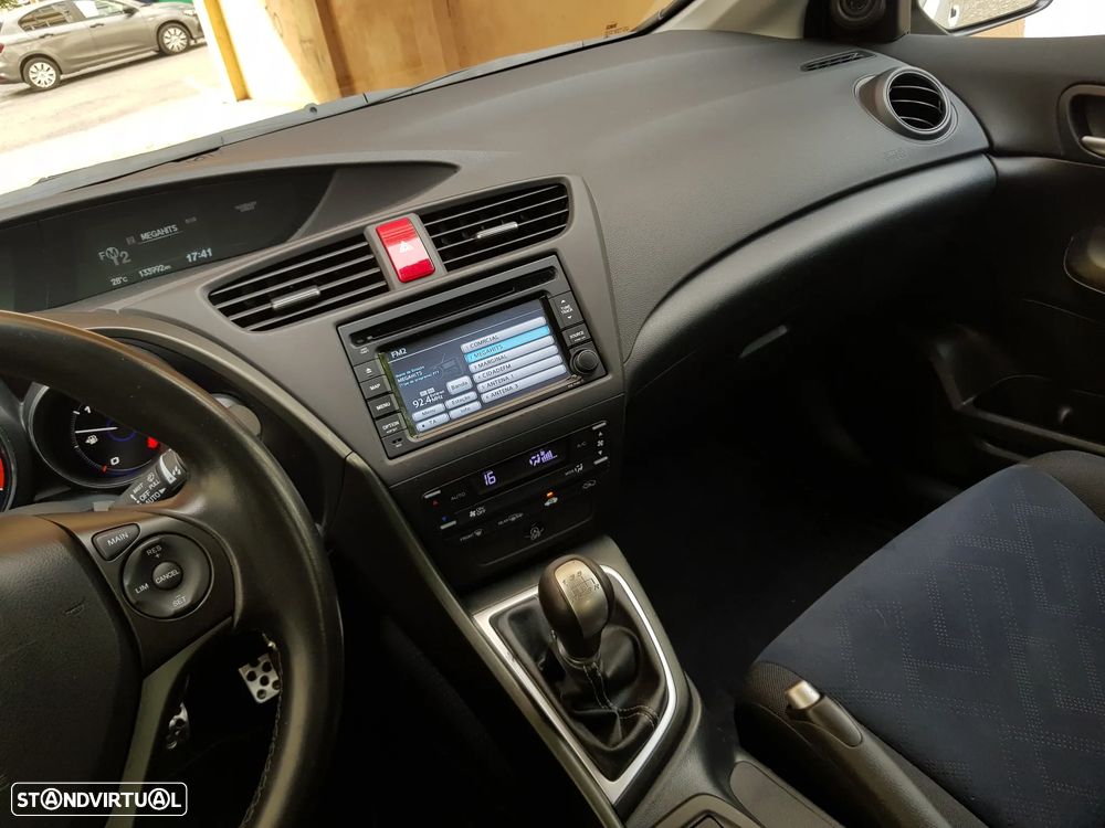 Honda Civic 1.4 i-VTEC Sport Navi - 49