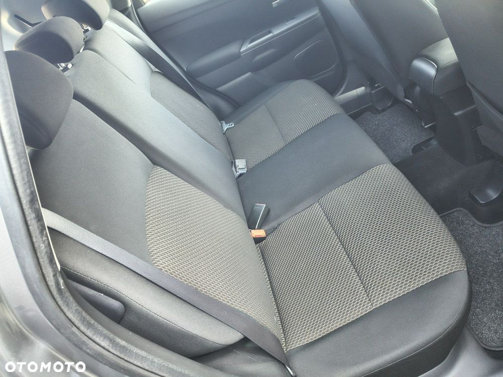 Mitsubishi ASX - 12