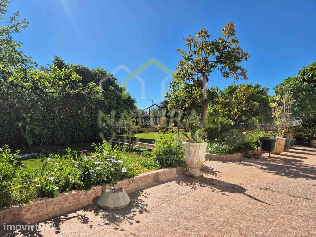 Moradia Isolada T5 com jardim magnífico em Loulé - Grande imagem: 4/49