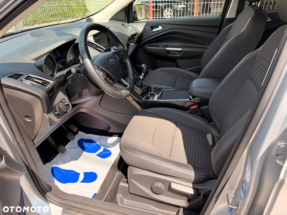 Ford Kuga 1.5 EcoBoost 2x4 Titanium - 11