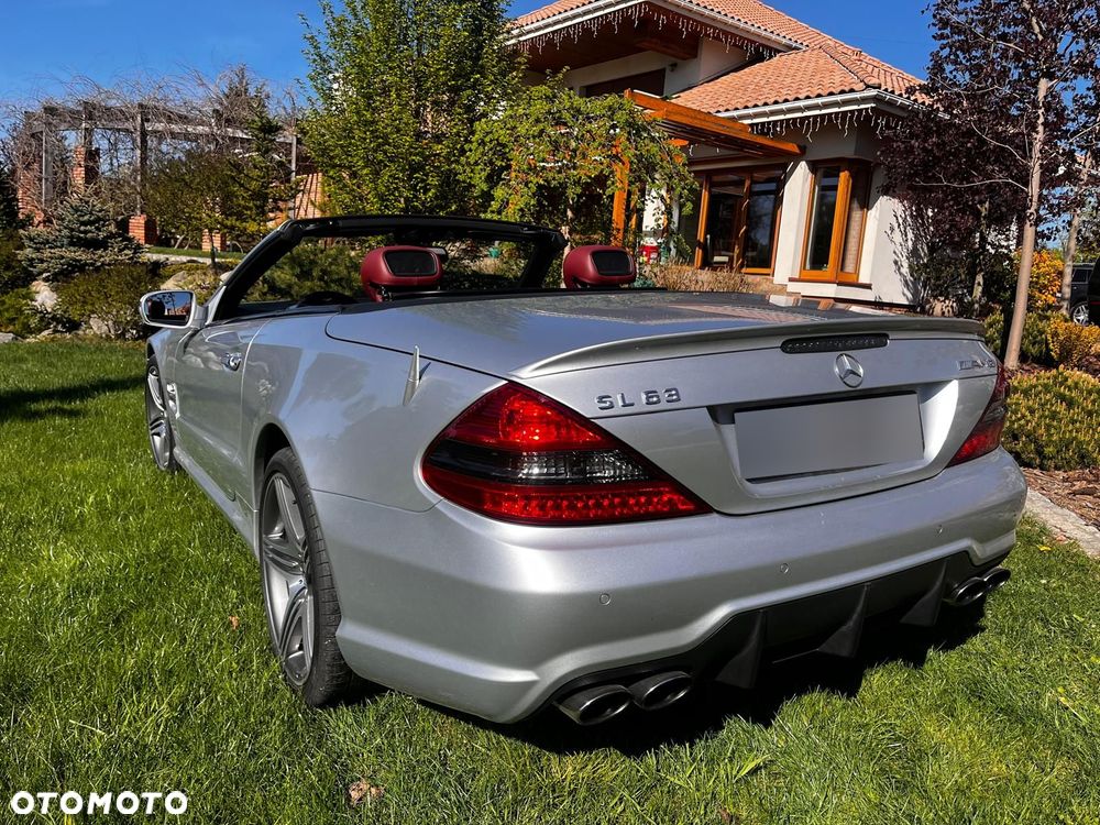 Mercedes-Benz SL 63 AMG - 10