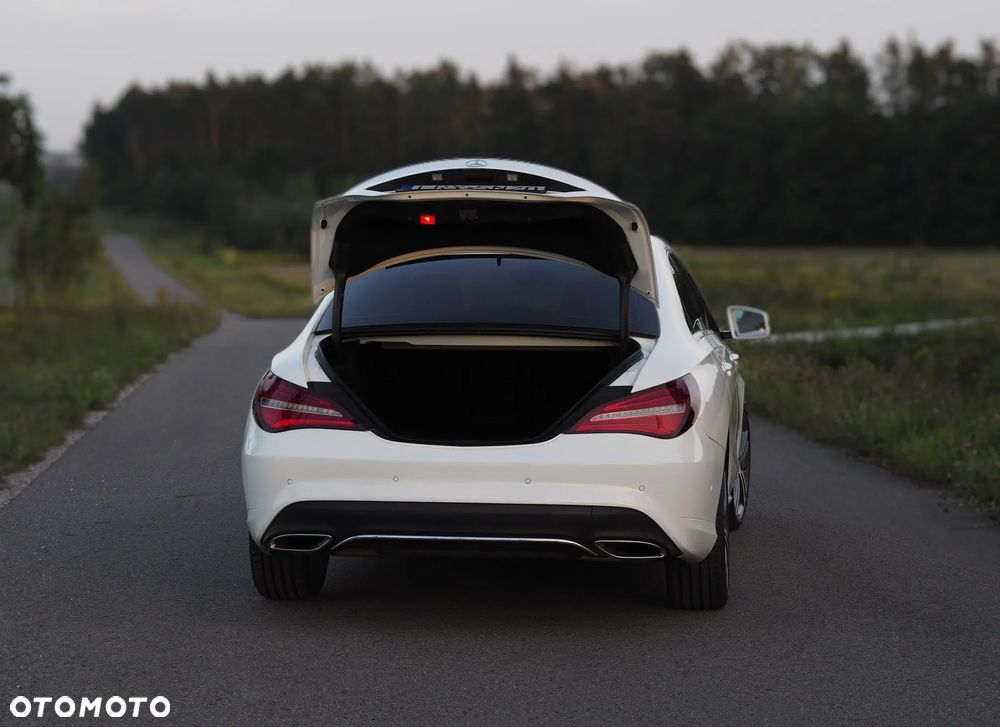 Mercedes-Benz CLA 250 7G-DCT UrbanStyle Edition - 5