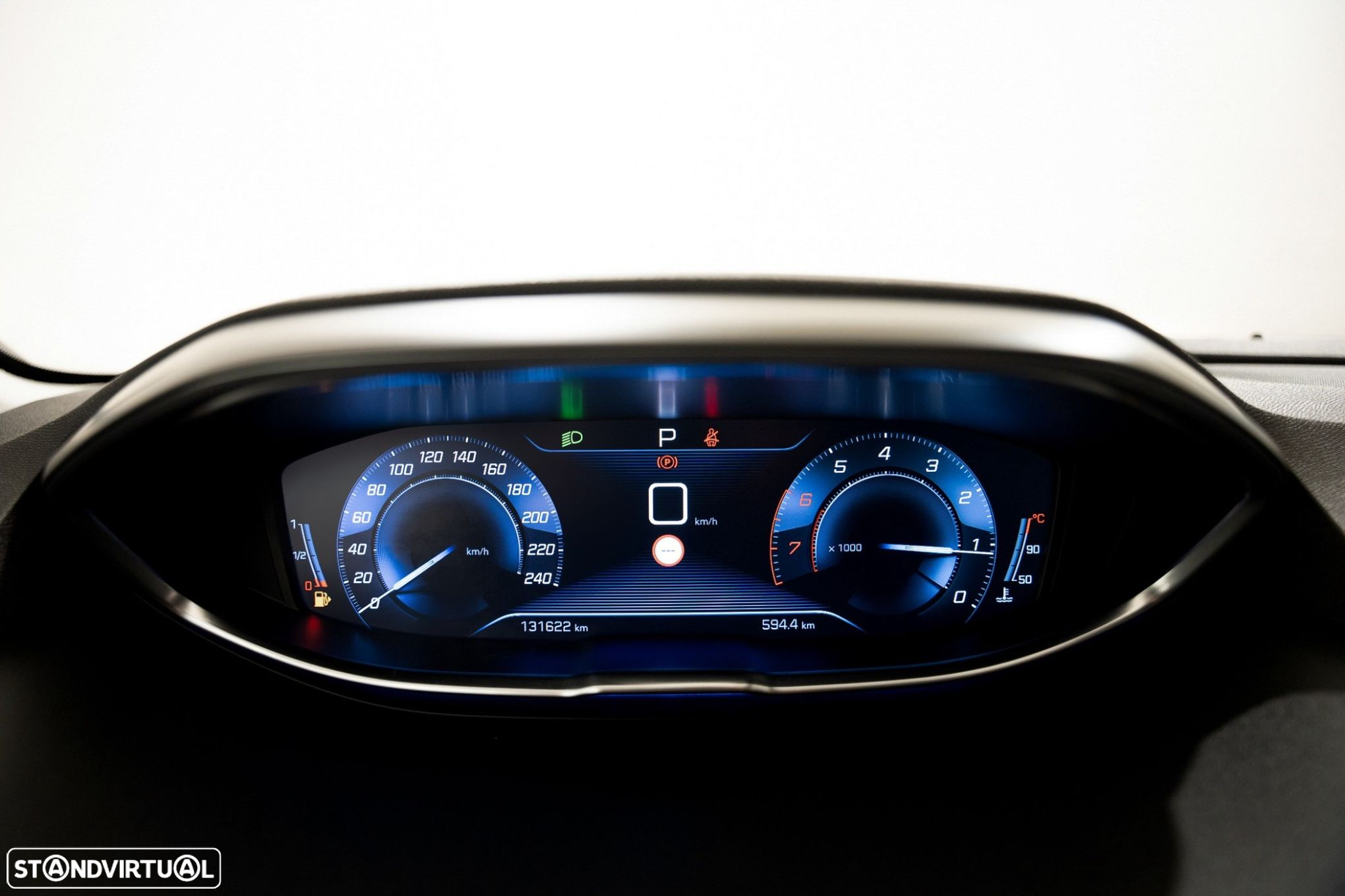 Peugeot 3008 1.2 PureTech Allure EAT8 - 16