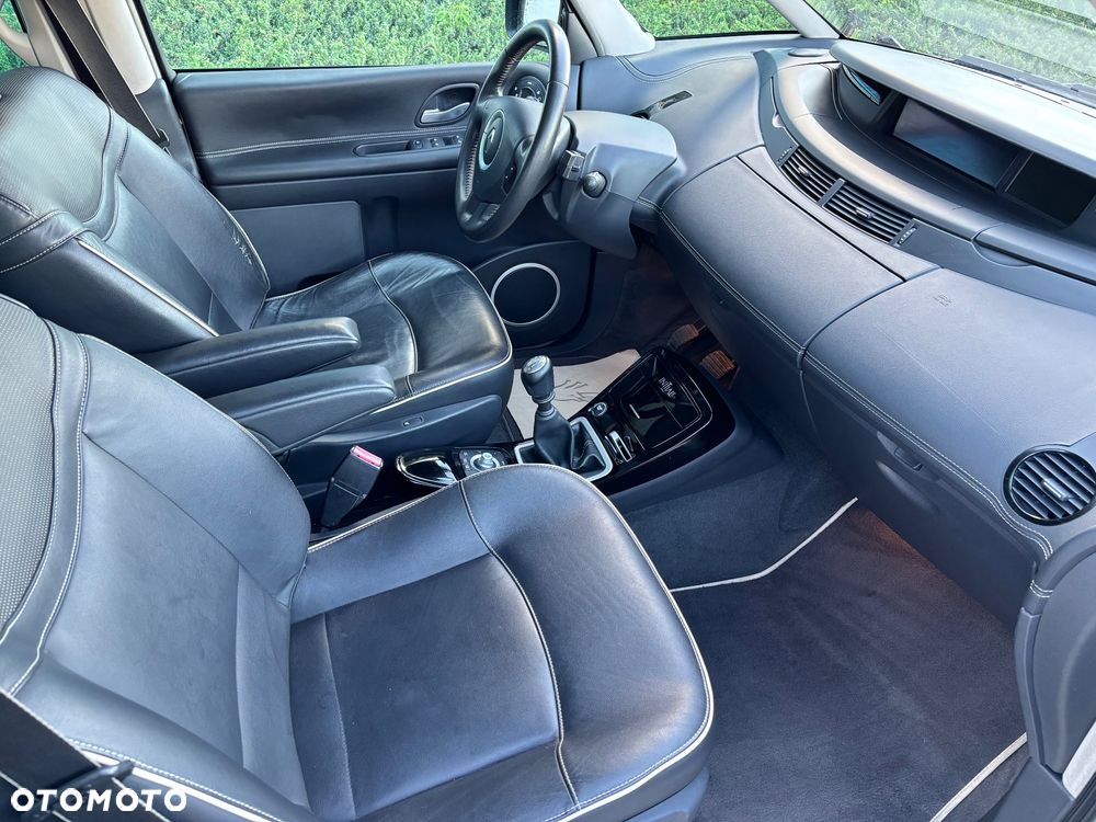 Renault Grand Espace Gr 2.0 dCi Initiale - 11