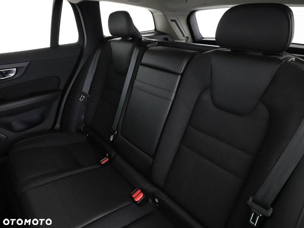 Volvo V60 D3 Momentum Pro - 18