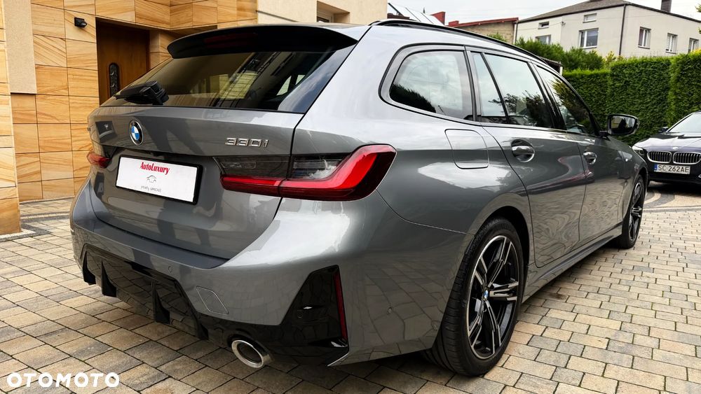 BMW Seria 3 330i xDrive M Sport Edition sport - 9