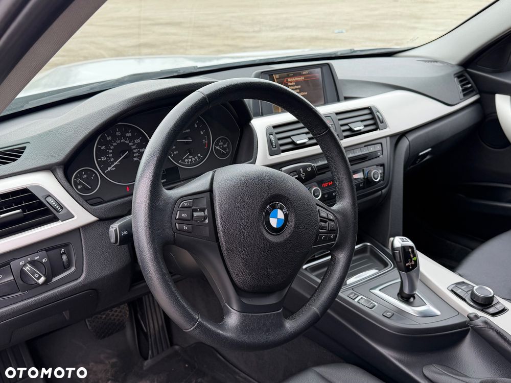 BMW Seria 3 - 15