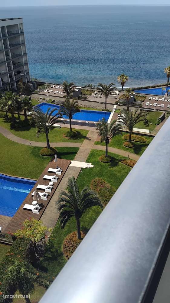 Apartamento T2 com piscina, terraço e garagem - Grande imagem: 3/3