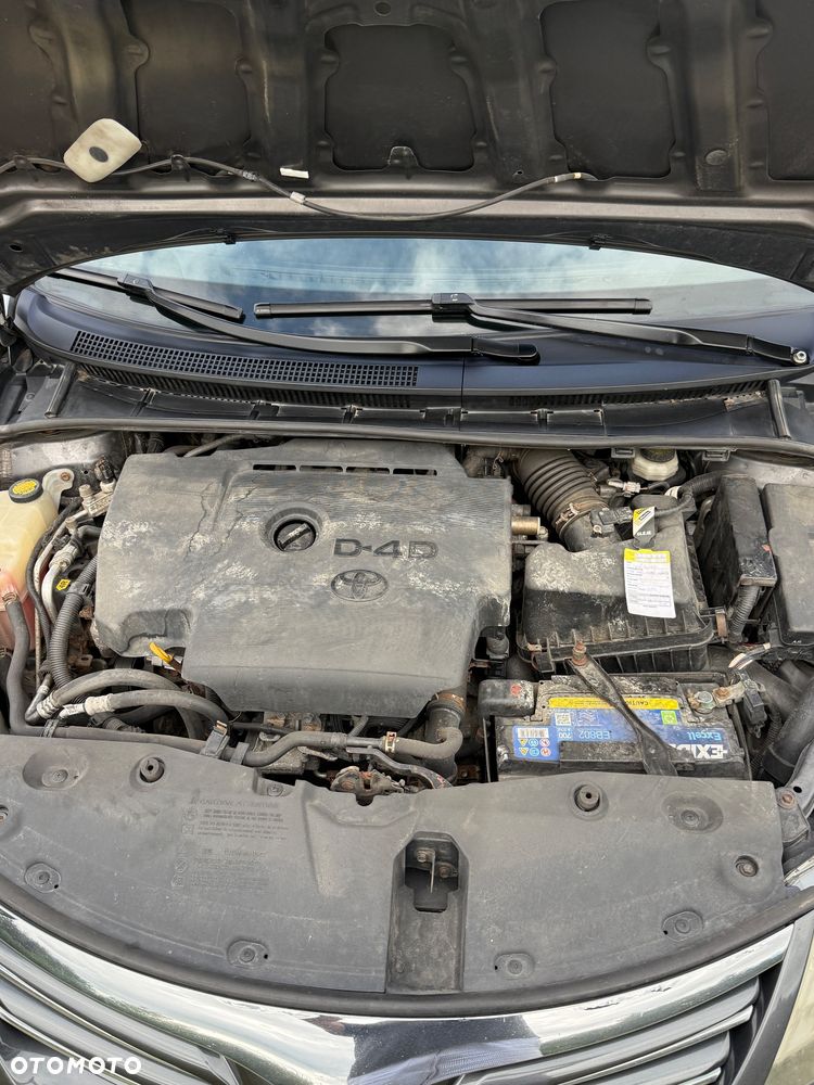 Toyota Avensis 2.0 D-4D Active - 33