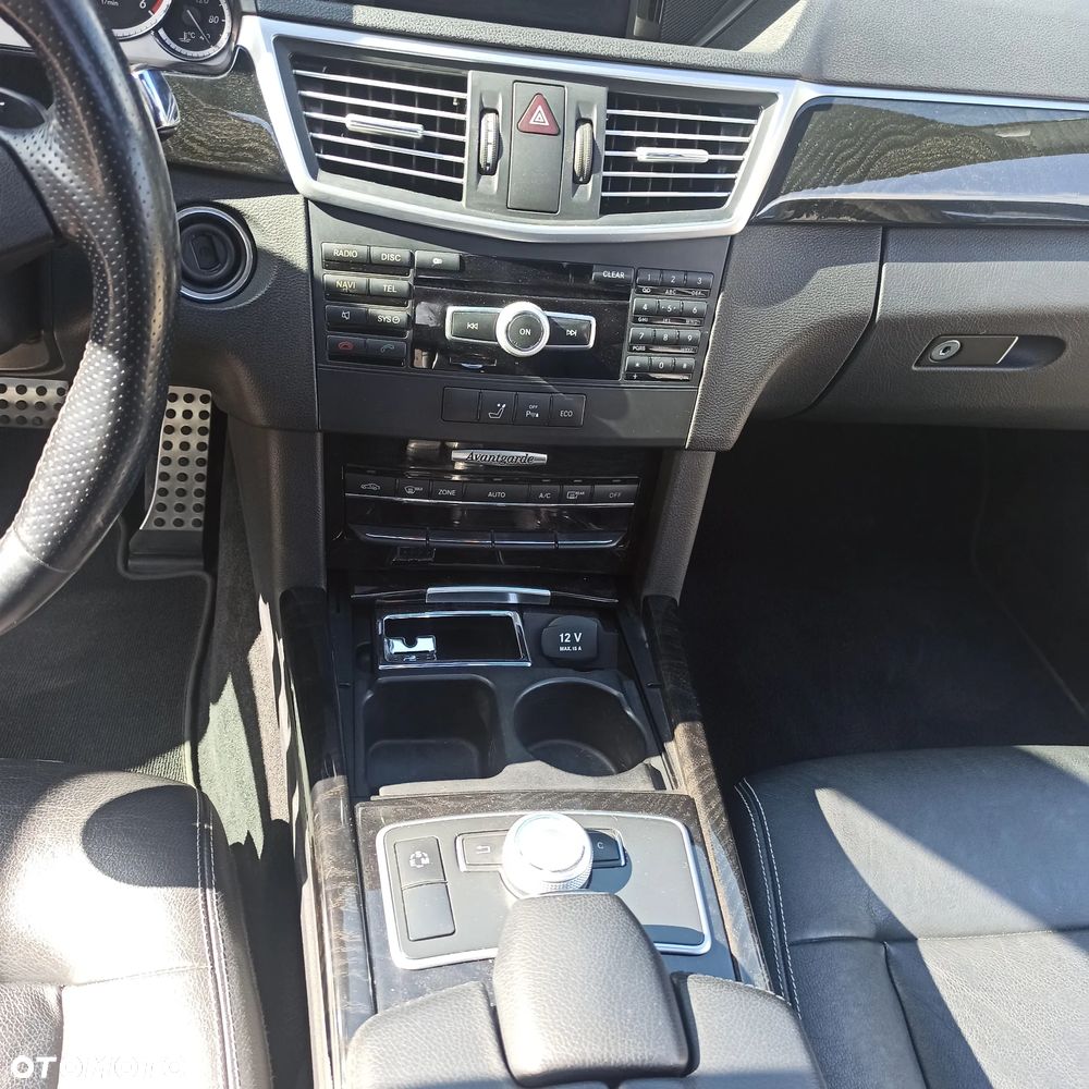 Mercedes-Benz Klasa E - 17