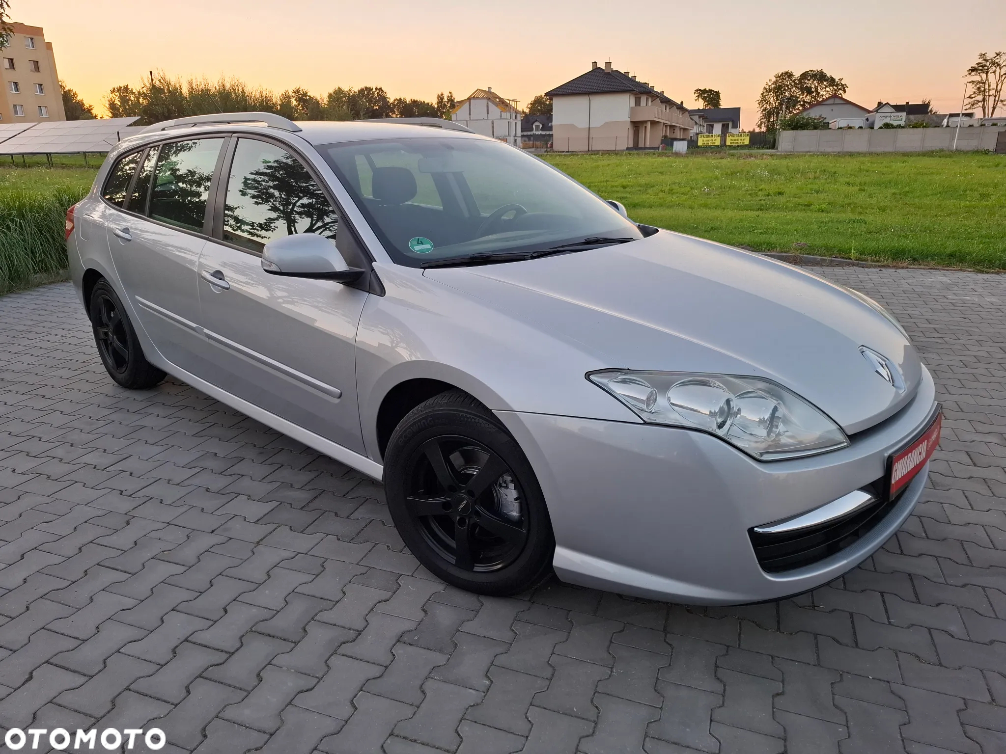 Renault Laguna 2.0 dCi Black Edition - 2