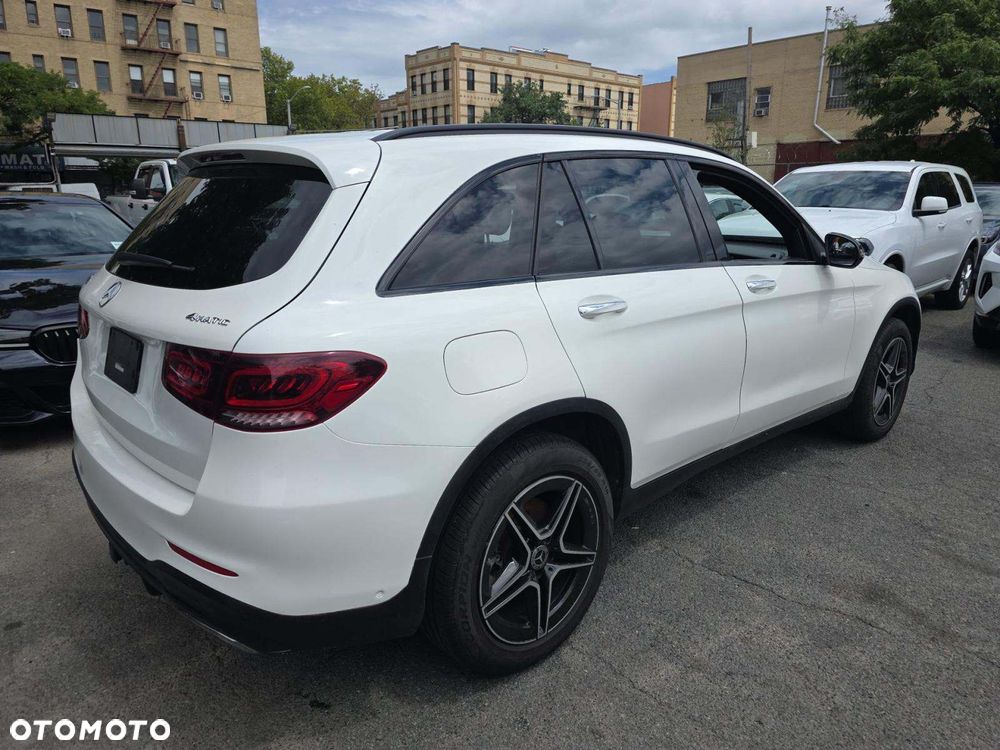 Mercedes-Benz GLC 300 4Matic 9G-TRONIC AMG Line - 4