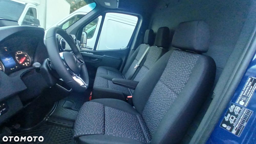 Mercedes-Benz Sprinter - 9
