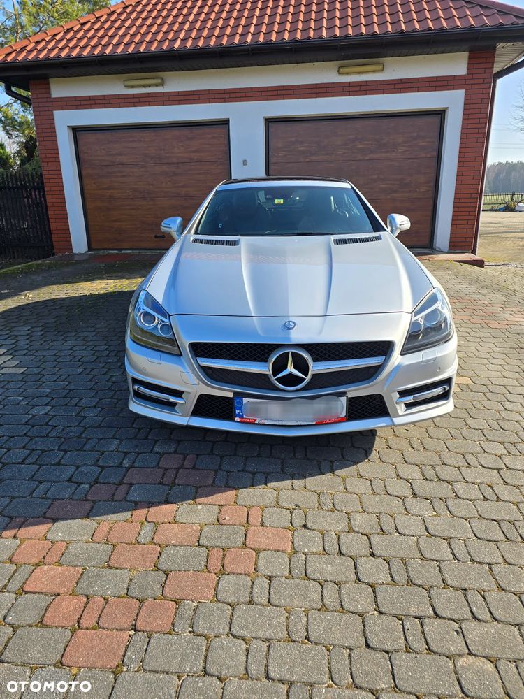 Mercedes-Benz SLK 200 (BlueEFFICIENCY) 7G-TRONIC - 4