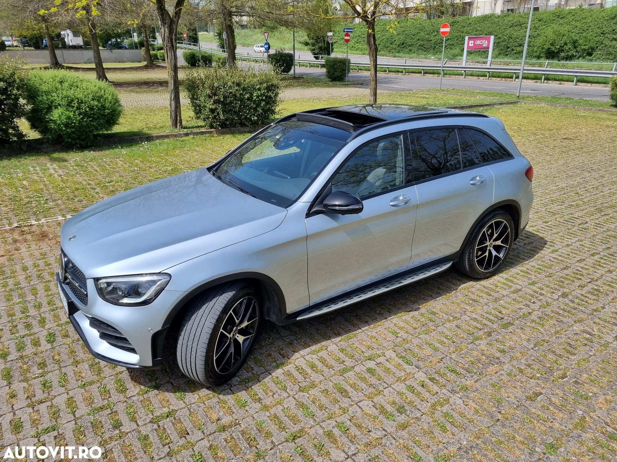 Mercedes-Benz GLC 220 d 4Matic 9G-TRONIC AMG Line - 6
