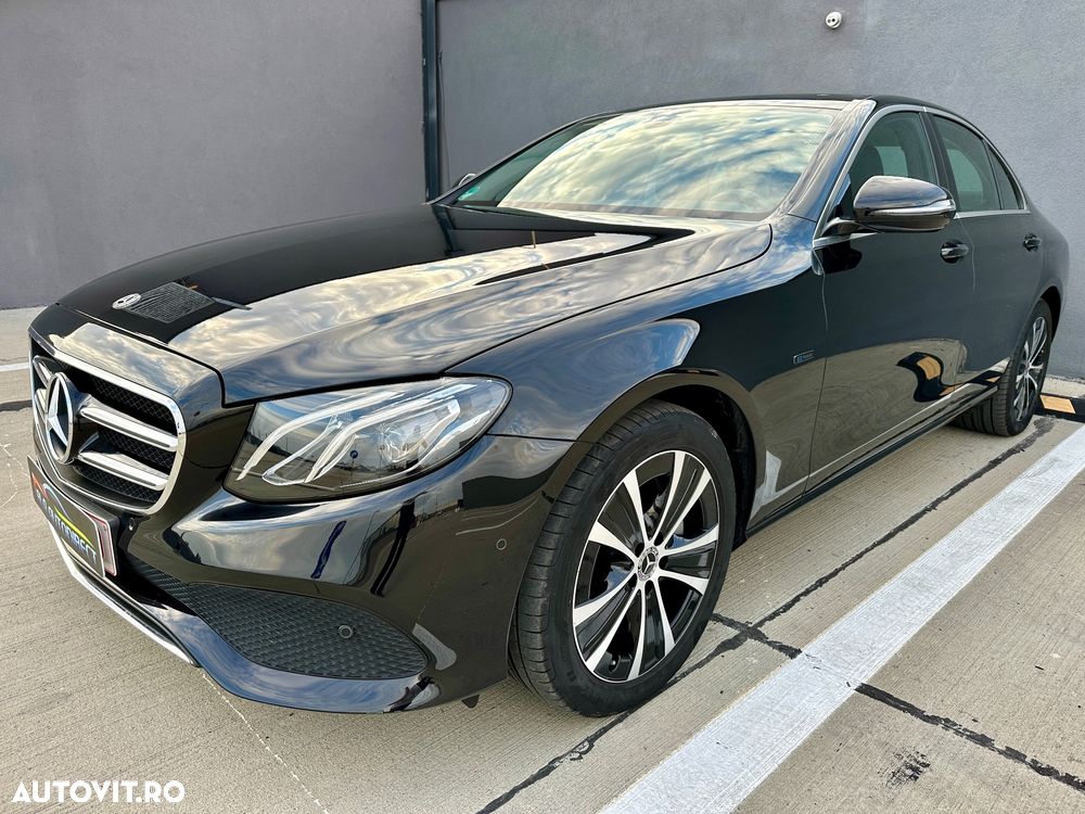 Mercedes-Benz E 300 Aut. - 24