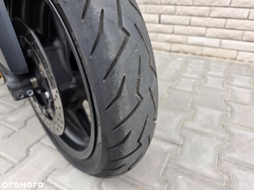 Yamaha Tmax - 17