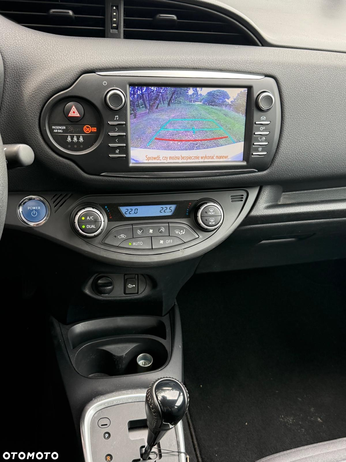 Toyota Yaris Hybrid 1.5 Comfort - 12