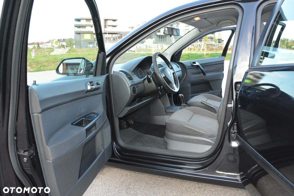 Volkswagen Polo 1.4 16V Trendline - 14