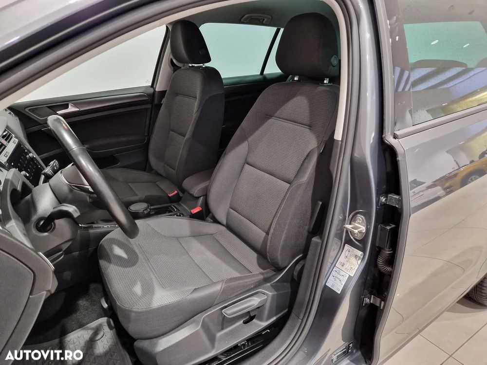 Volkswagen Golf 1.6 TDI Comfortline - 11