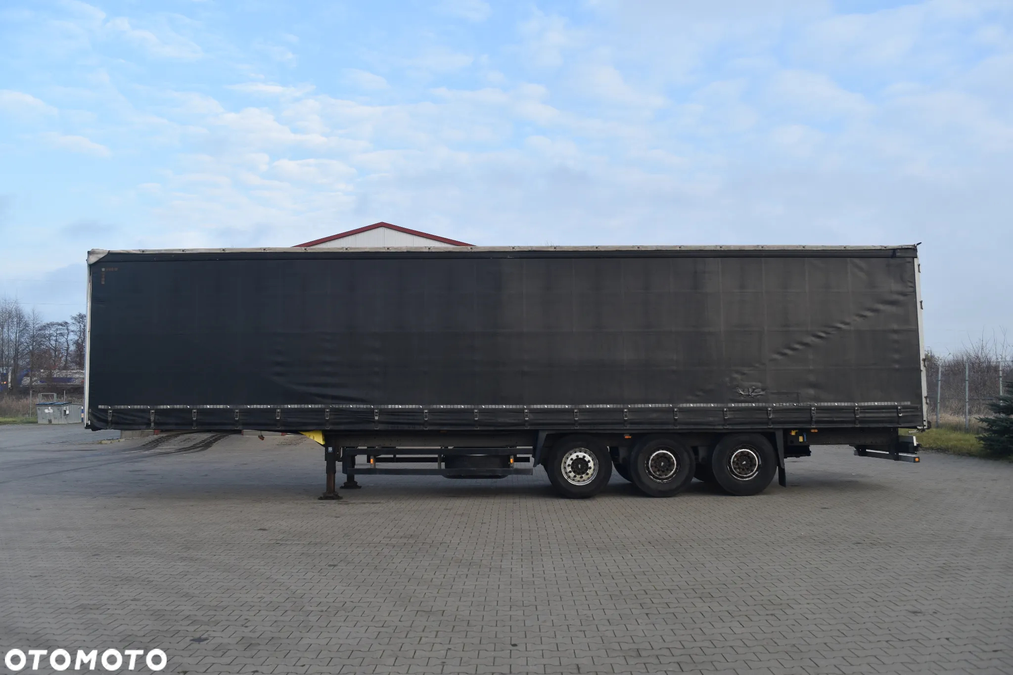 Schmitz Cargobull SCB - 4