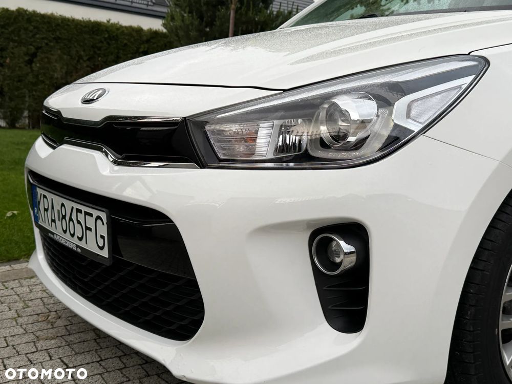 Kia Rio 1.2 Dream Team Edition - 12