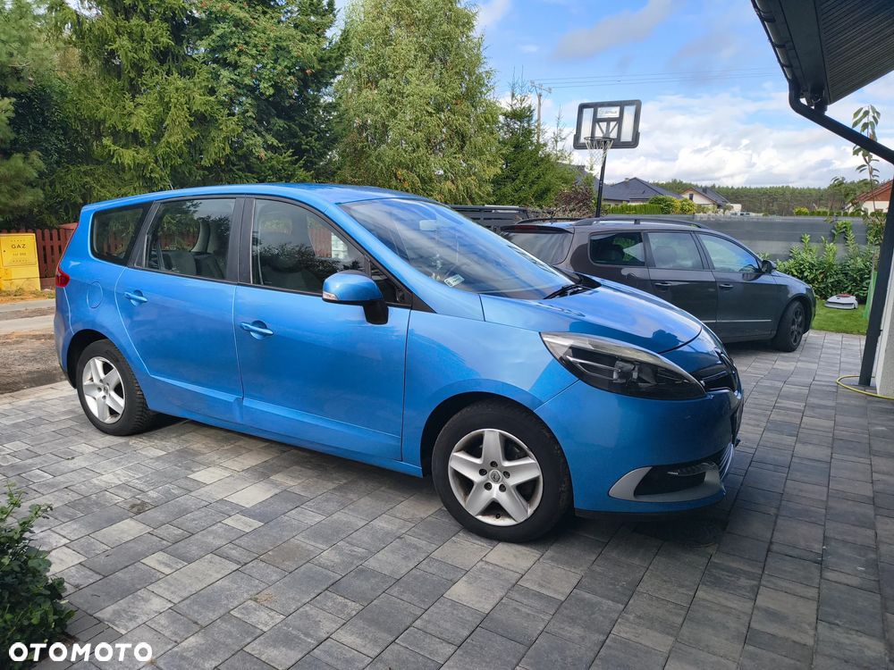 Renault Scenic - 10