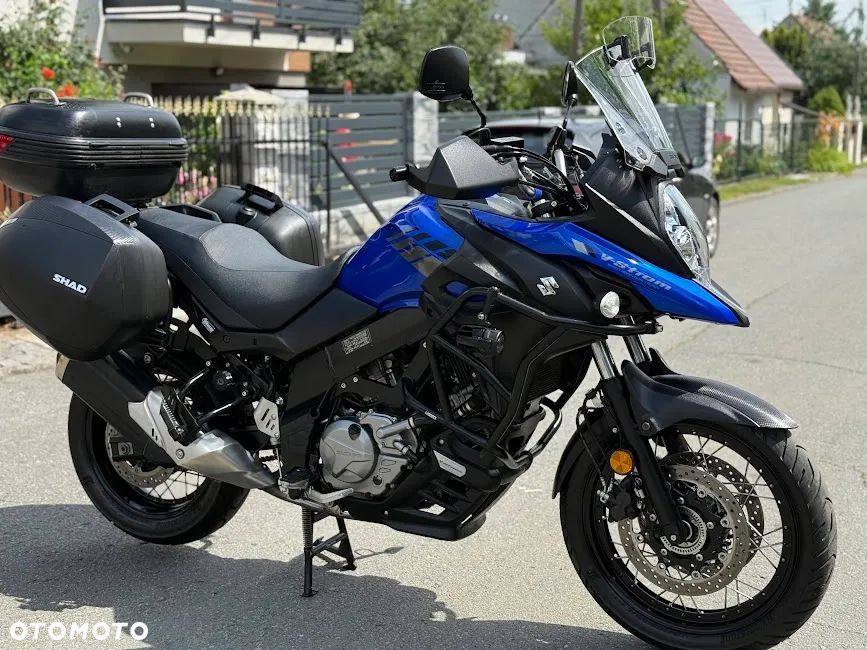 Suzuki V-STROM - 1