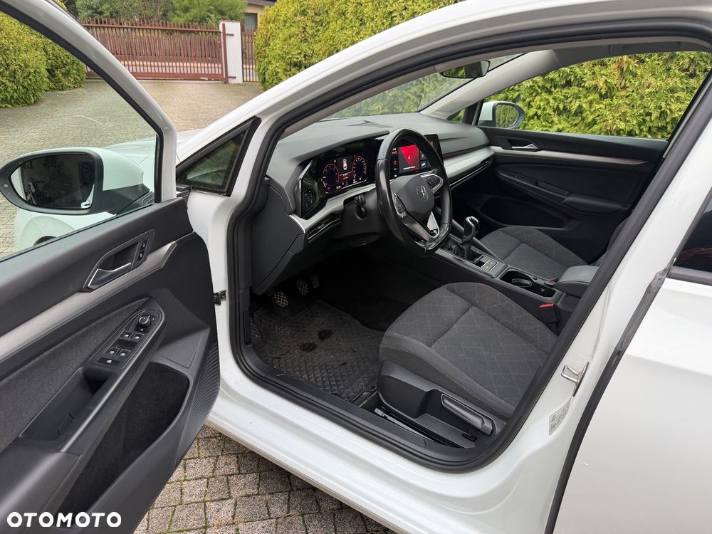 Volkswagen Golf - 16