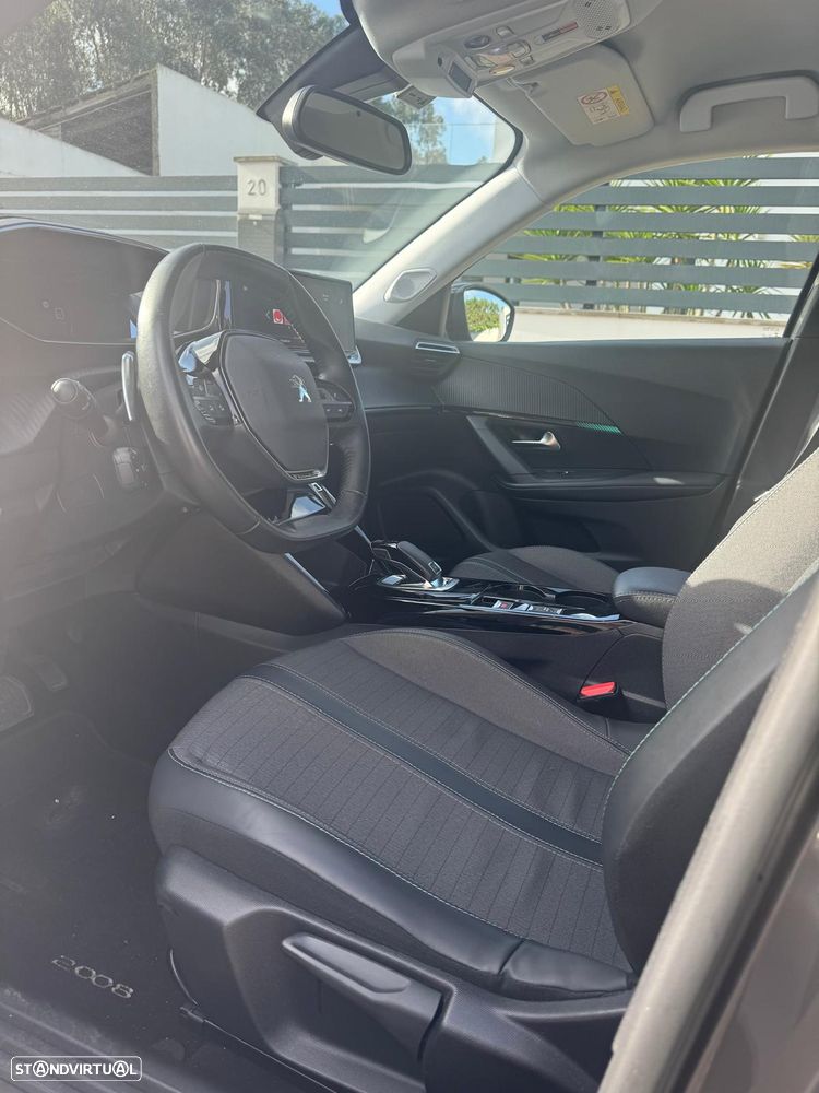 Peugeot 2008 1.2 PureTech Allure EAT6 - 2